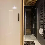 Halnica Pod Skocznia - Jacuzzi & Sauna, Parking