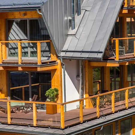 アパート Halnica Pod Skocznia - Jacuzzi & Sauna, Parking ザコパネ