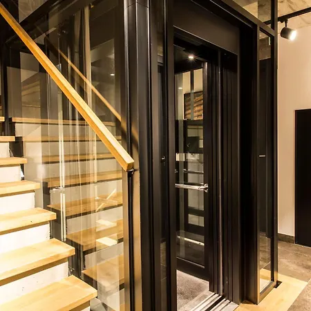 Halnica Pod Skocznia - Jacuzzi & Sauna, Parking アパート