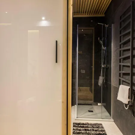 Halnica Pod Skocznia - Jacuzzi & Sauna, Parking